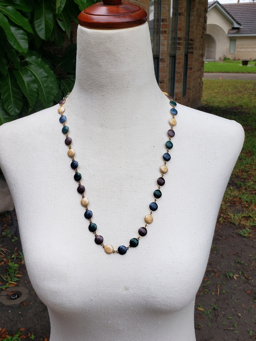 Multi-Color Shimmery Beaded Necklace